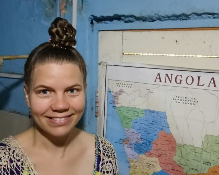 Kolmen vartin messu - Taivaallista valohoitoa Teijan Lievonen ja Angolan kartta